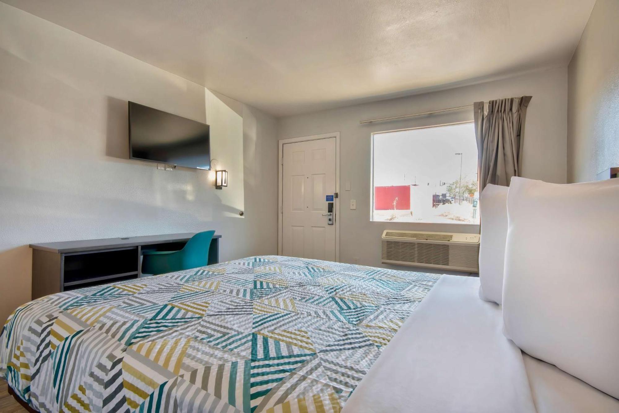 Hotel 6-albuquerque, Nm - Carlisle 2*